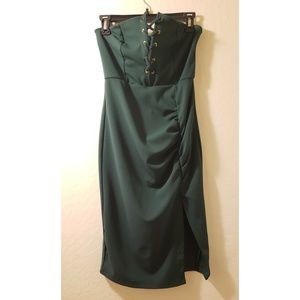 Fitted strapless dress emerald green